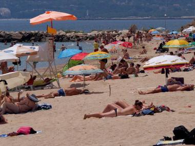 11,3% спад в приходите от чужди туристи през юли