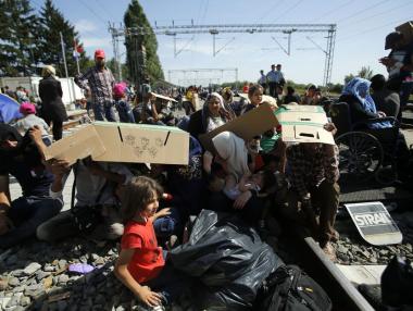 Наказания за страните, които не регистрират емигрантите