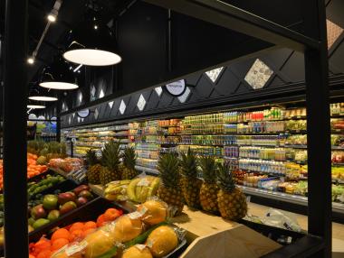 Пикадили закрива 20 магазина в страната