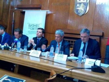 Ръстът на икономиката ни е 2%, а приходите в хазната са с над 10%