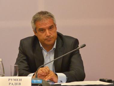 Бизнесът у нас не трябва да зависи от обществените поръчки