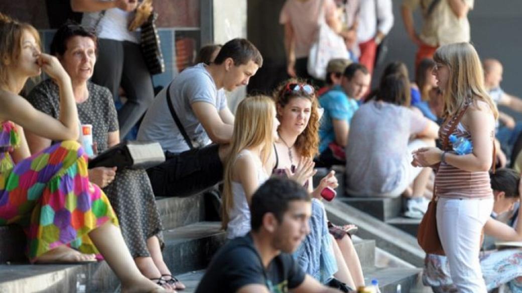 30% повече българи искат да учат висше образование в чужбина