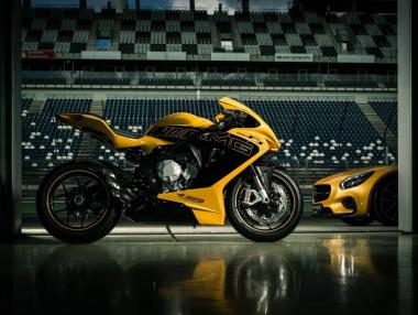 Мотоциклетът на Mercedes-AMG и MV Agusta