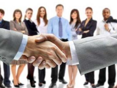 Нови работни места в държавната администрация за младежите