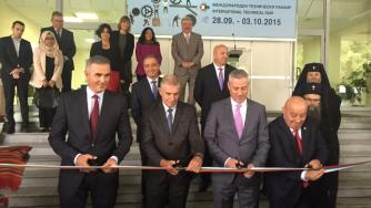 800 фирми от 35 държави участват на Международния технически панаир