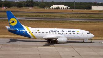 Русия затваря небето си за украински самолети