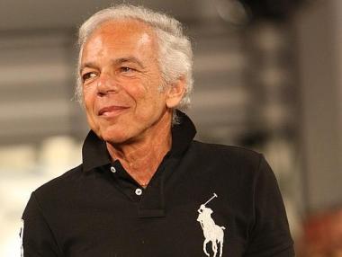 Ралф Лорън дава поста си на Стивън Ларсън