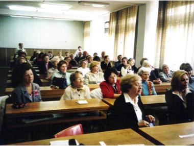 Правим Национален университет на Третата възраст