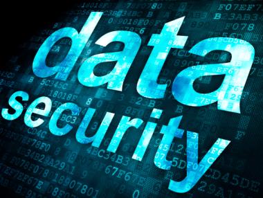 Откраднаха личните данни на 15 млн. абонати на мобилен оператор