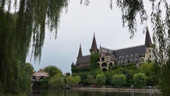 Частен замък сред 100-те  национални обекта