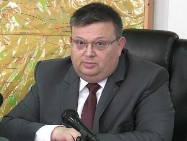 Цацаров: Криминализирането на гонките не е решение