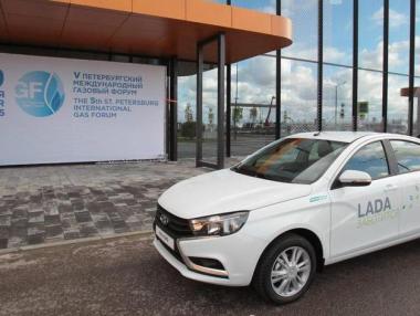 LADA Vesta CNG върви на бензин и метан