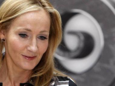 Джоан Роулинг издава третия си роман под псевдоним