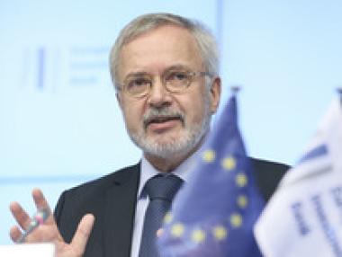 ЕИБ може да поиска предсрочно погасяване на заемите на VW