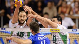 България се бори мъжки, но загуби от Франция с 2-3