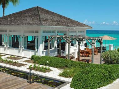 Четири хотела „ала Джеймс Бонд”