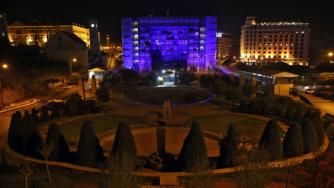 Световни забележителности светват в синьо в чест на ООН