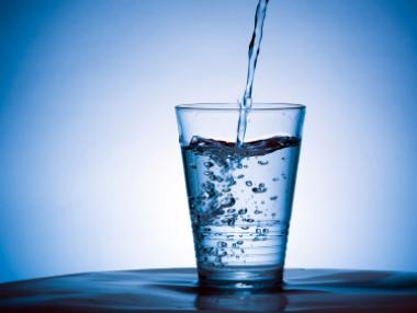 Митът за 2.5-те литра вода на ден е развенчан