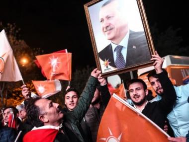 Партията на Ердоган отново ще управлява Турция