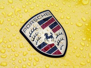 Спряха продажбите на Porsche Cayenne 2014-2015 г. в САЩ и Канада