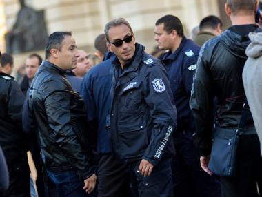 Продължават полицейските протести в цялата страна