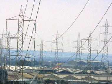 100 хил. семейства остават без ток в Гърция