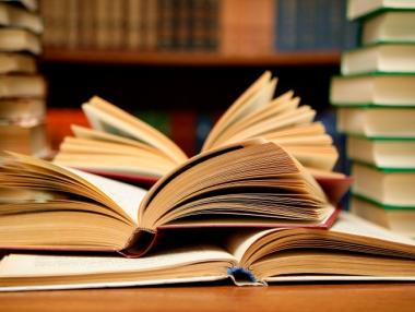 МОН затваря вратата на учениците към чуждите университети