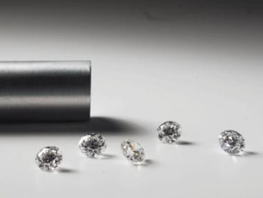 Компания добива диаманти в лаборатория за 2 седмици