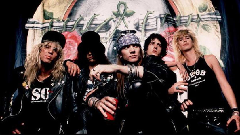 Guns N' Roses се събират, готвят световно турне