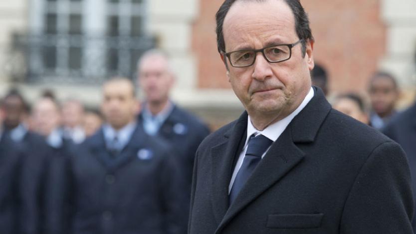 Франция ще бъде в извънредно положение три месеца
