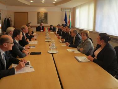 Искаме да превърнем България на 21 век в Германия на Балканите