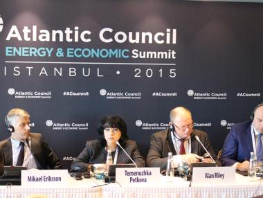 На 10 декември ще се подпише решението за интерконектора Гърция – България