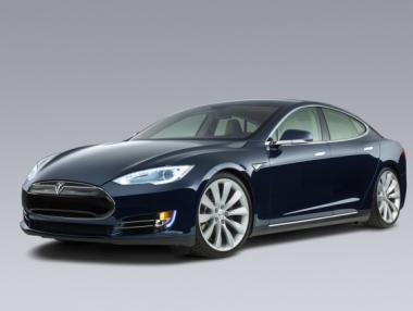 Tesla изтегля от световния пазар всички електромобили Model S