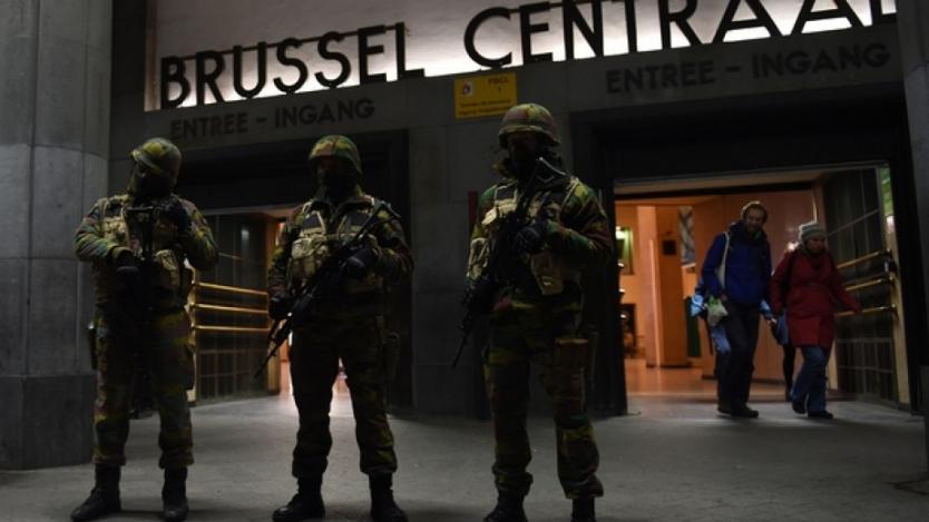 Брюксел остава в най-висока степен на тревога още поне седмица
