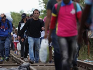 Канада ще приема само жени, деца и женени мъже