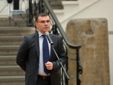 Политическите промени в България са твърде бавни