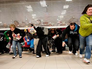 До 70% намаления ни очакват на „Черния петък“ утре