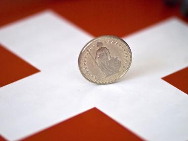 Ръстът на швейцарската икономика неочаквано се забави до нула