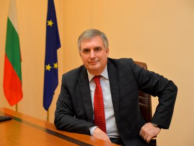 Фирмите трябва сами да определят работните дни