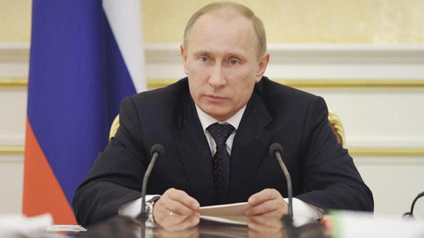 Владимир Путин намали заплатата си с 10% през 2016 г.