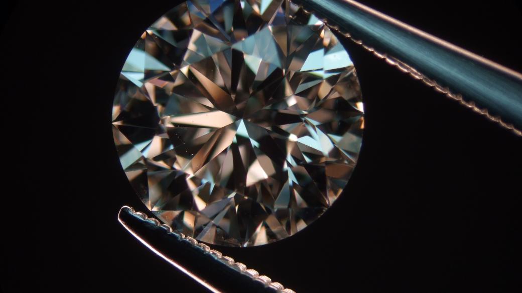 Откриха въглерод, който е по-здрав от диамант