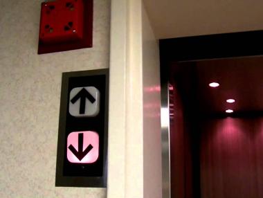 Нова услуга проверява безопасен ли е асансьорът