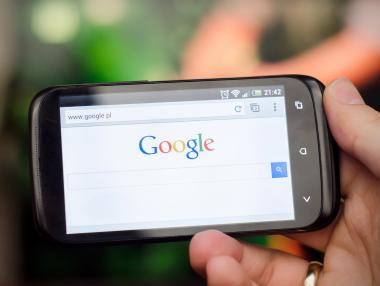 Google въведе маркиране на картинки при мобилно търсене