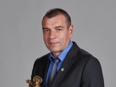 В близките години ще излезем и на чужда борса