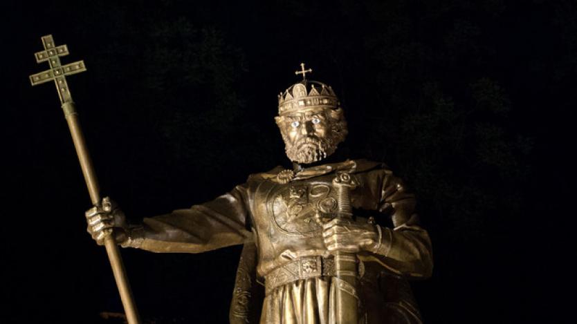 Паметникът на Цар Самуил сред най-абсурдните статуи в света