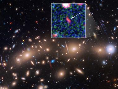 Астрономи откриха най-бледата галактика