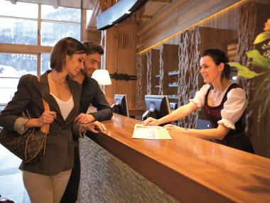 Ръст на приходите от нощувки с 4.2% през октомври