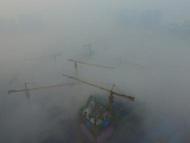 Китай получава кредит от $300 млн. за справяне със замърсяването