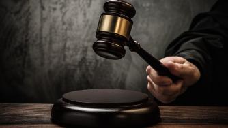 Предаден министър, подменена реформа