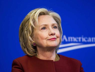 Хилари Клинтън се закани да разгроми „Ислямска държава“